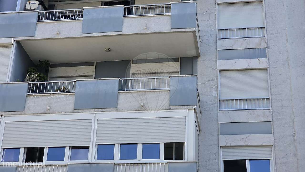 Apartamento T5 para venda-0