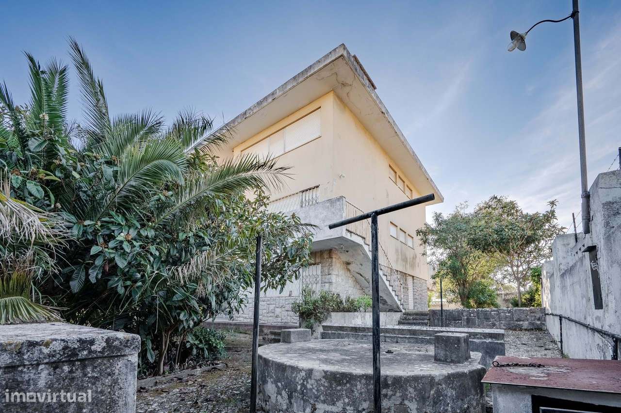 Moradia espaçosa em Carcavelos, junto à estação e à praia-7