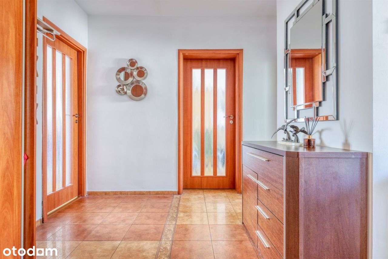 Do zamieszkania. Przy metrze. Piękny widok!-4