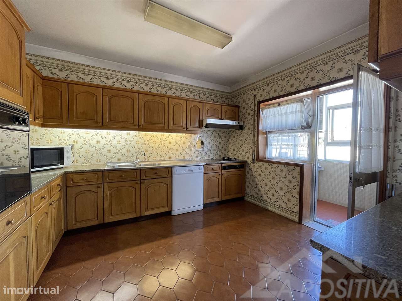 Apartamento T6 Venda em São João da Madeira,São João da Madeira-27