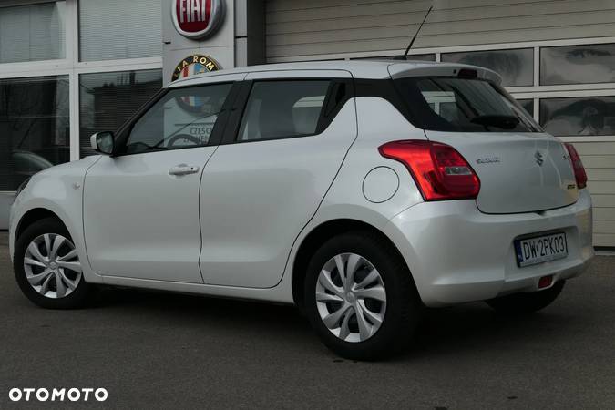 Suzuki Swift - 2