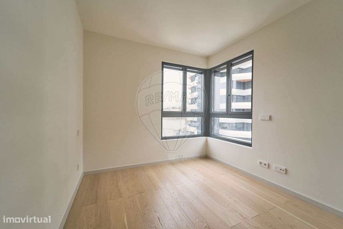 Apartamento T2 para arrendamento - Grande imagem: 4/14