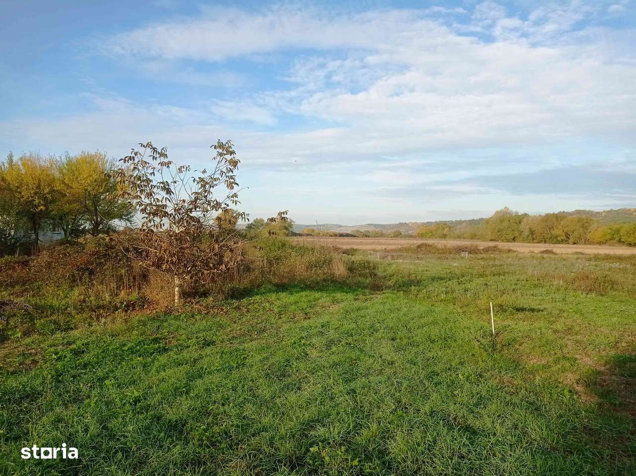 Vând teren 600 mp, Ineu-3