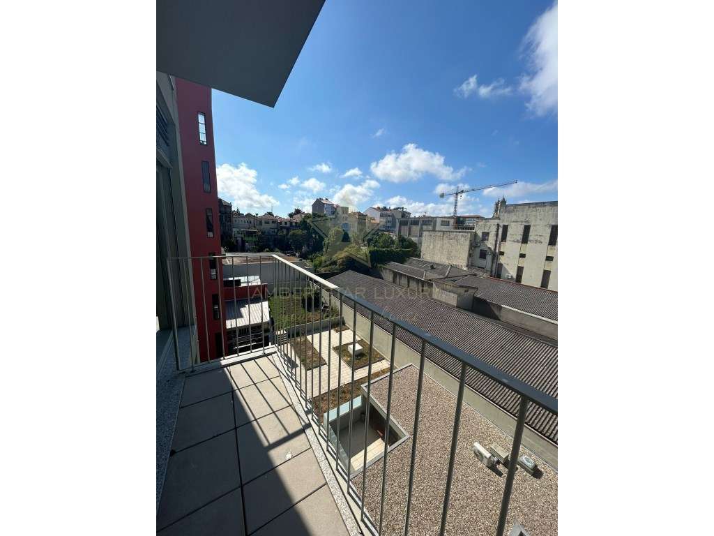 Apartamento T1 com lugar de garagem a 300 metros da Estação do Metr... - Grande imagem: 4/11