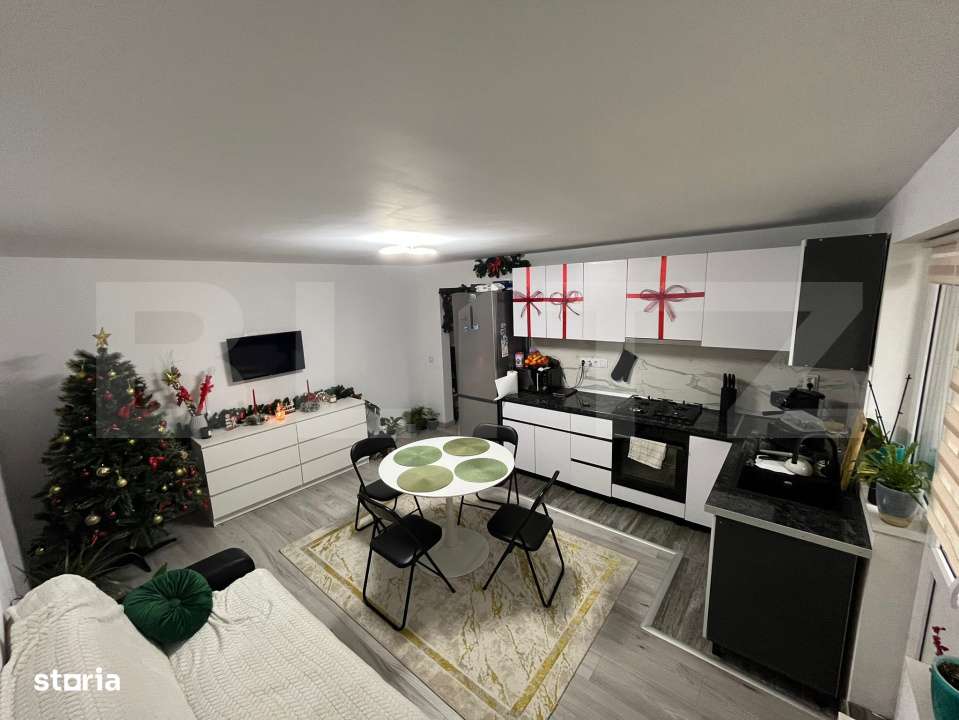 Apartament renovat, decomandat , 2 camere, zona micro 3 - Imagine principală: 2/7