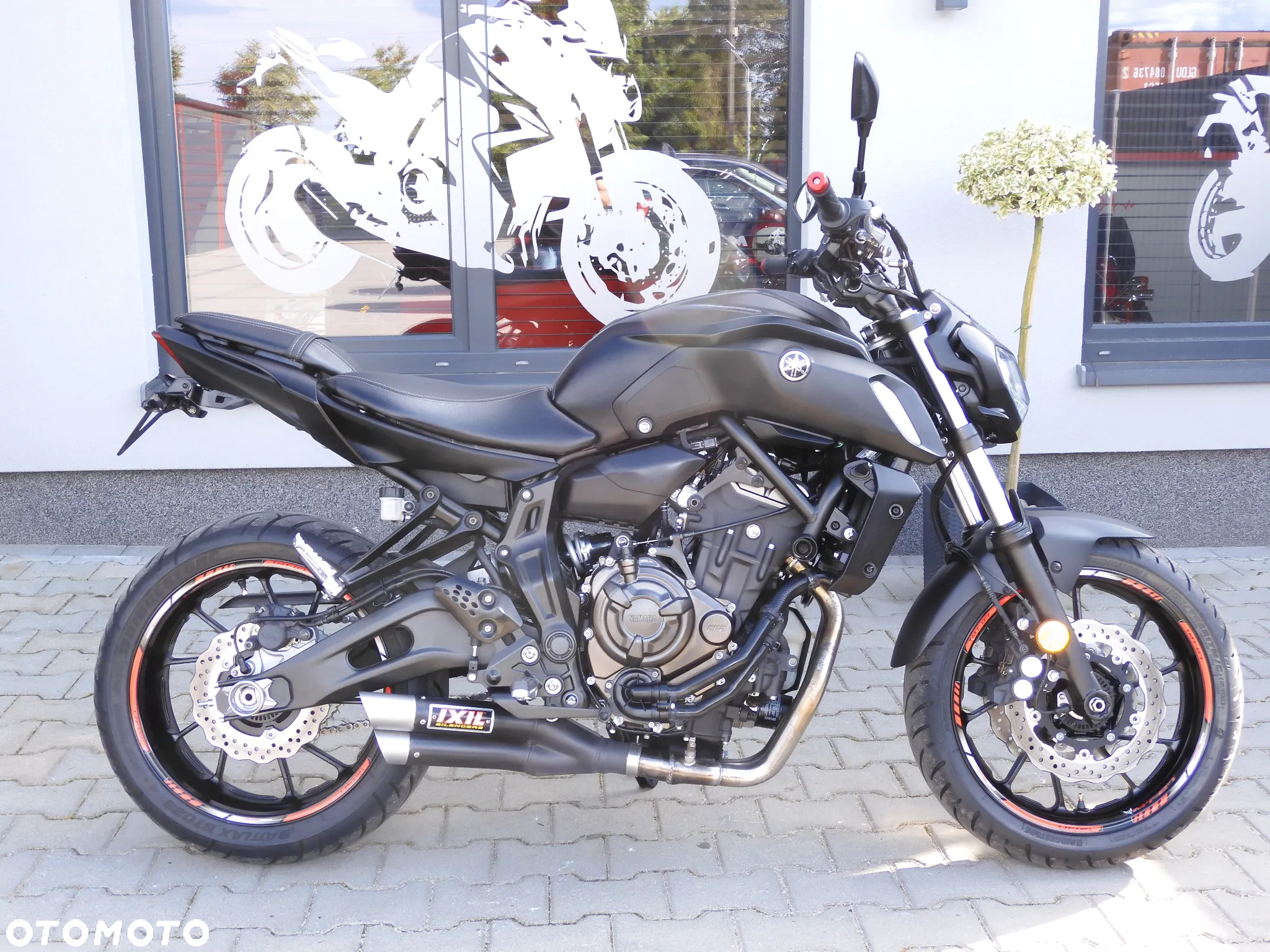 Yamaha MT - 12