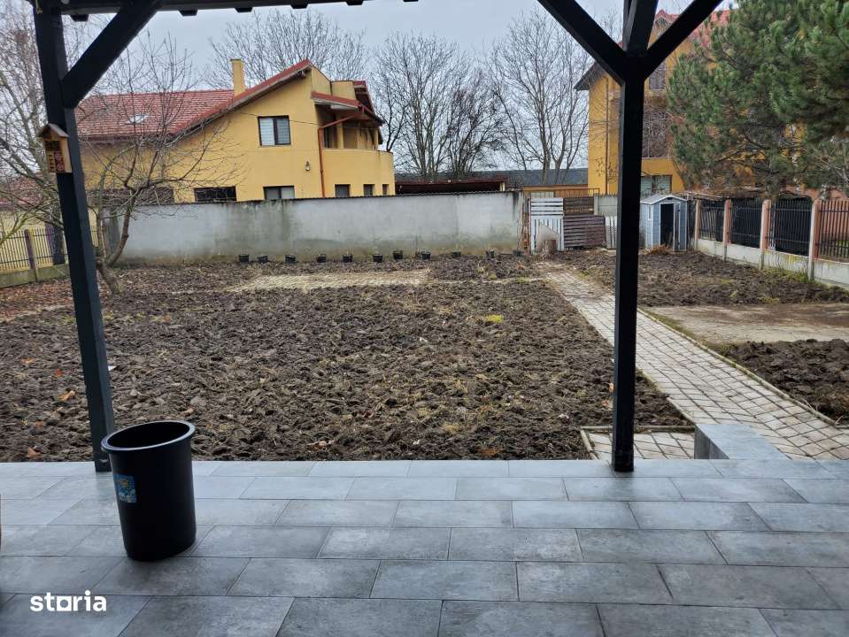 Casa, 350mp utili, 5 camere, centrala proprie, 4 parcari, Otopeni-2