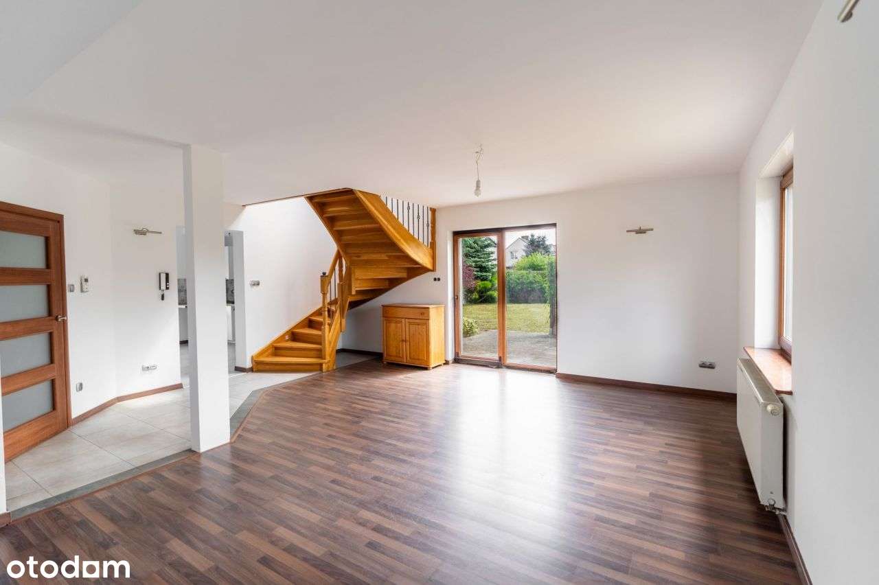 Wolnostojący, wolny od zaraz, z dużym ogrodem! - Pełny obrazek: 4/17