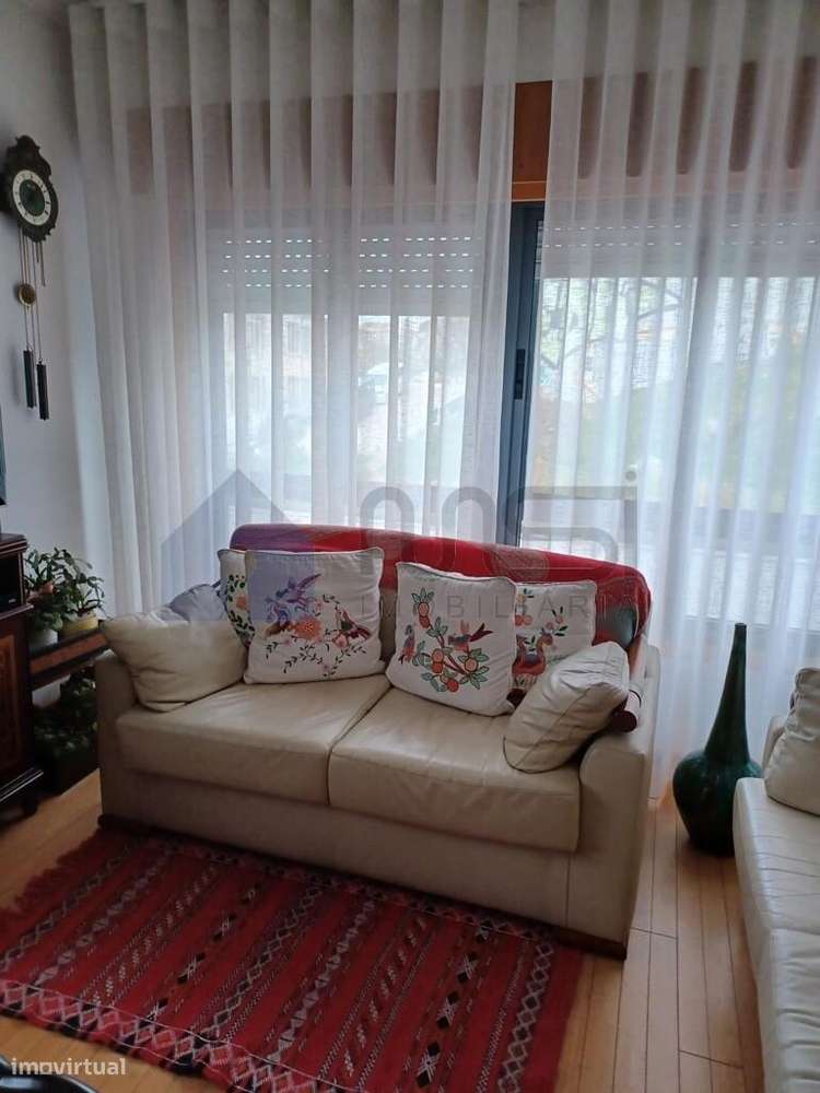 Apartamento T1 com lugar de garagem no Porto-10