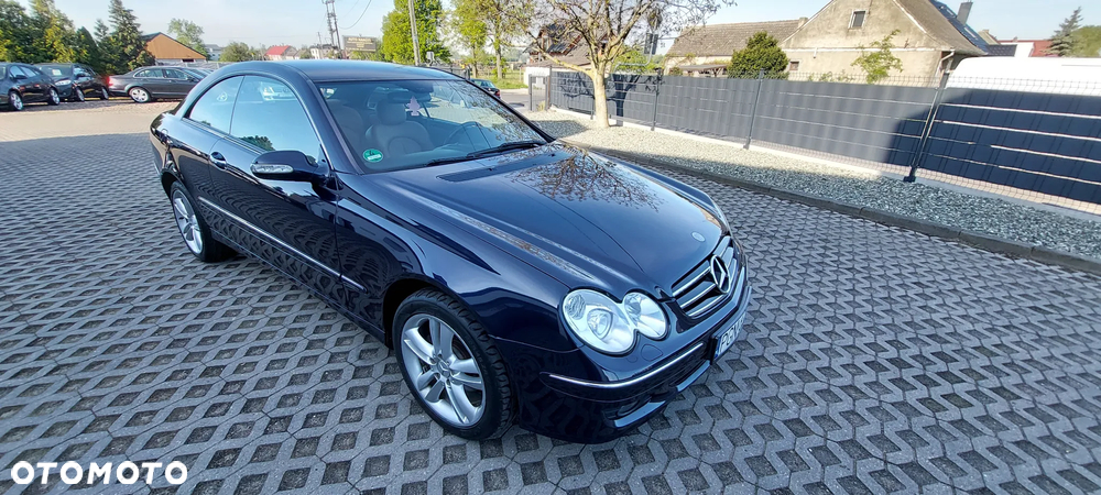 Mercedes-Benz CLK - 23