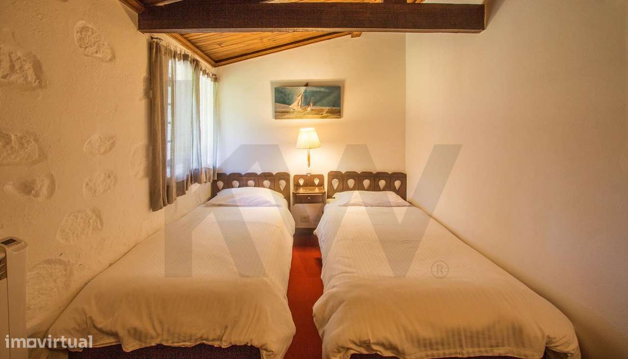 Moradia V3 térrea em primeira linha de mar - Moledo - Grande imagem: 4/32