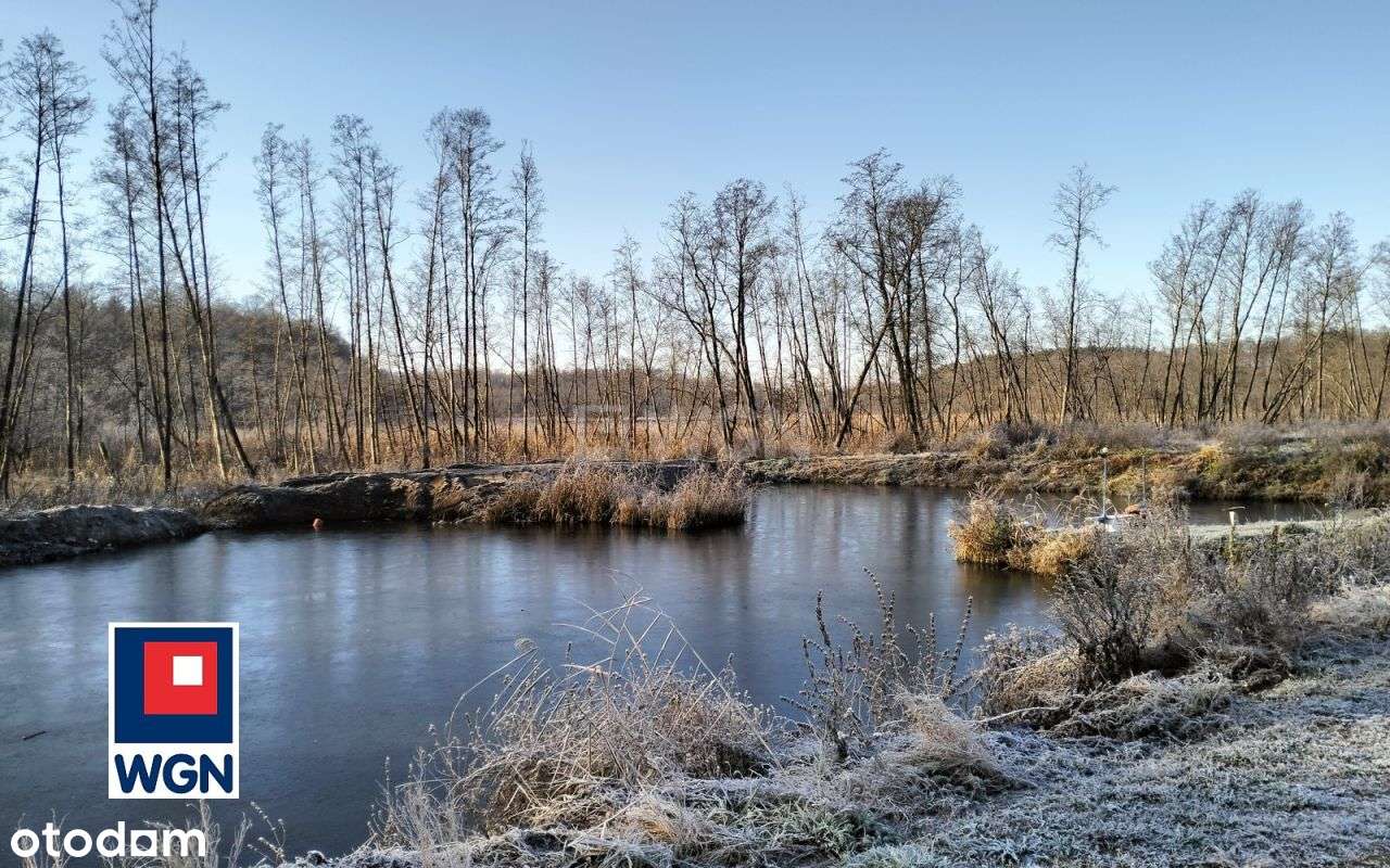 Posiadłość ze stawem z domem w budowie .-8