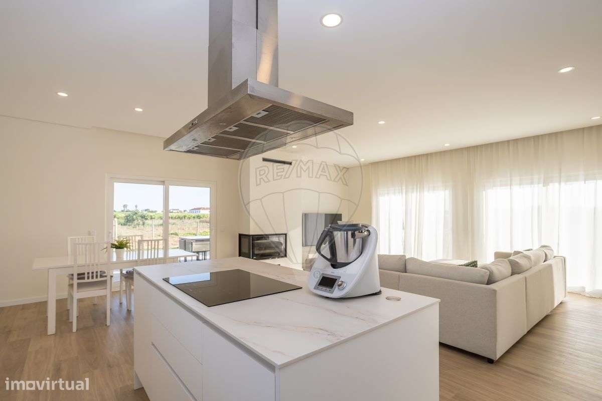 Moradia T4 para venda-7