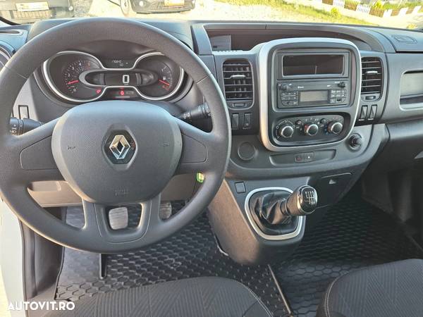 Renault New Trafic - 20