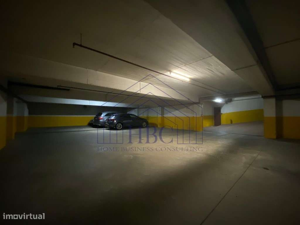 T3 Totalmente Remodelado na Estrada da Luz Lisboa-48