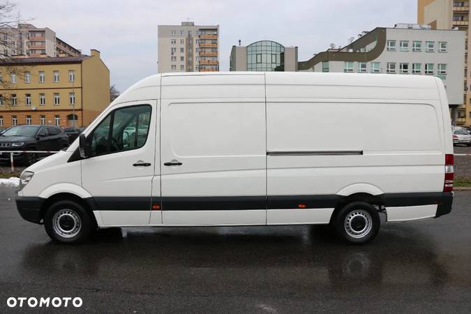 Mercedes-Benz Sprinter - 9