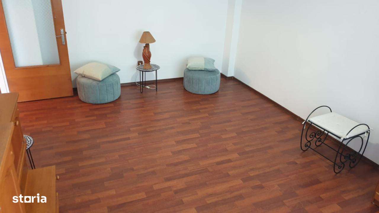 Foarte Spatios! 4 camere Cf 1, 91 mp, Calarasi - Bariera - Imagine principală: 2/20