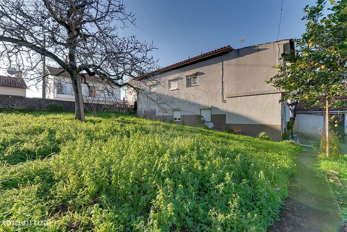 Moradia T6 | 2 Andares com Utilização Independente | Lote 1048m2-29