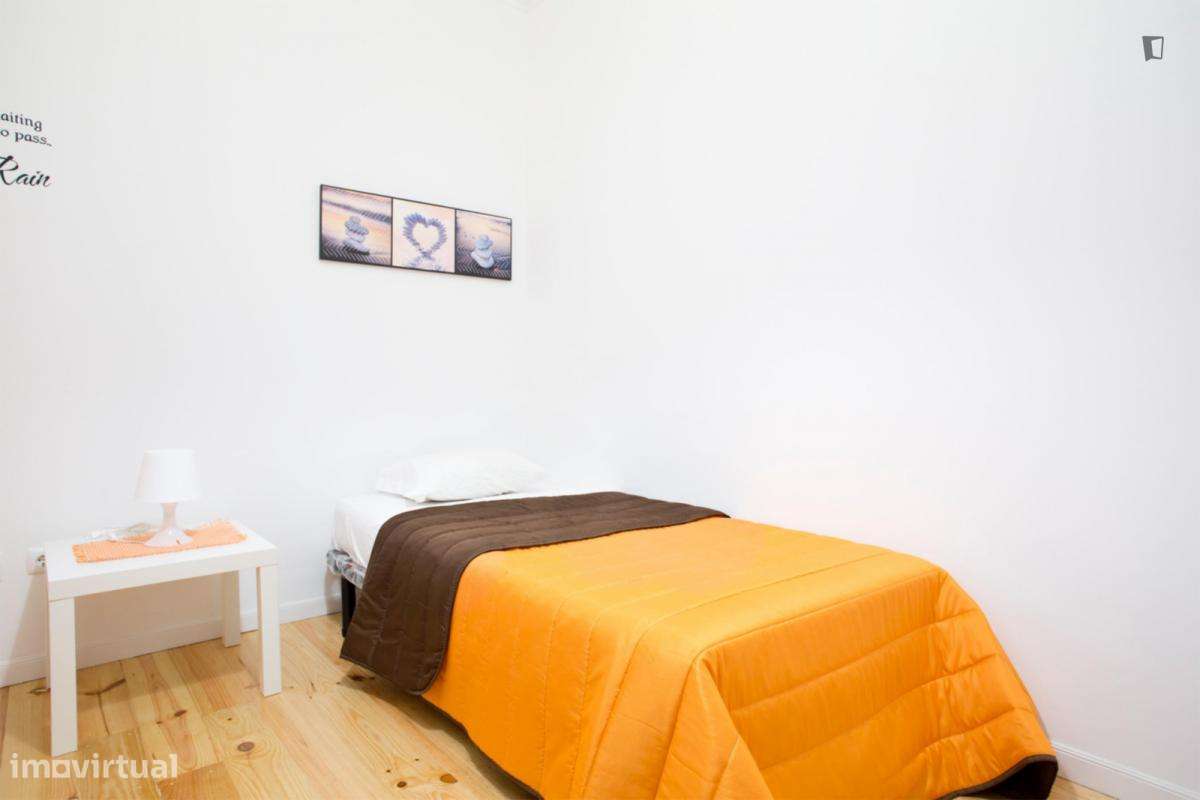 Quarto - localizado em Saldanha Lisbon - Grande imagem: 5/6