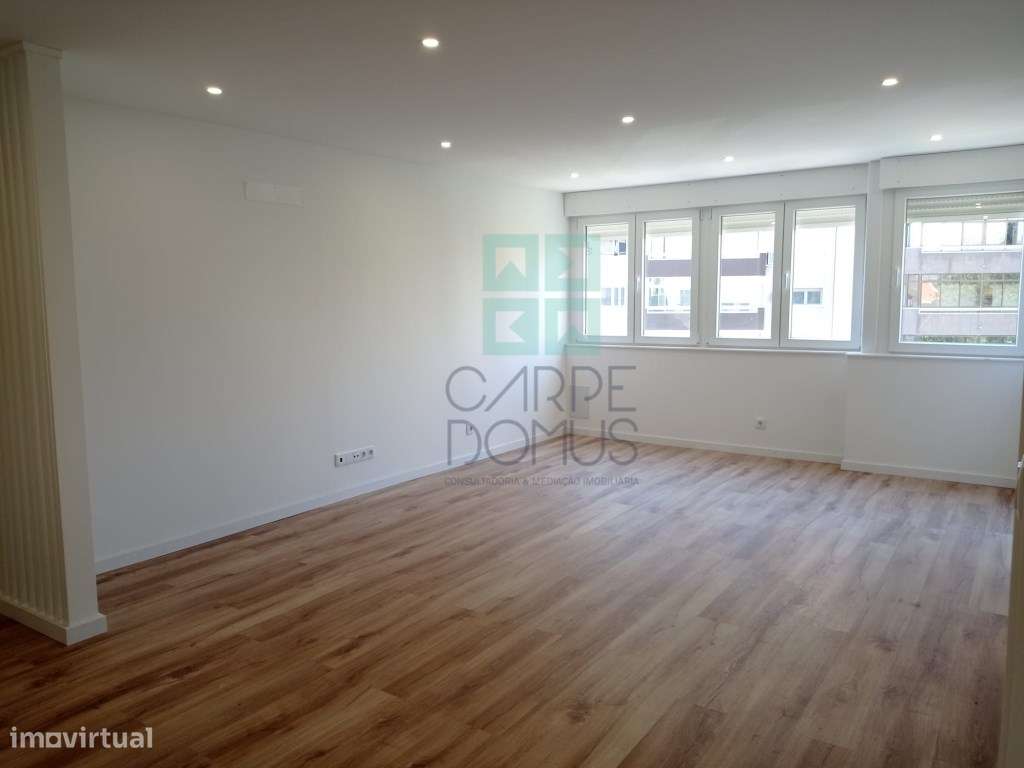 Apartamento T3 , remodelado, no Lumiar - Lisboa-4
