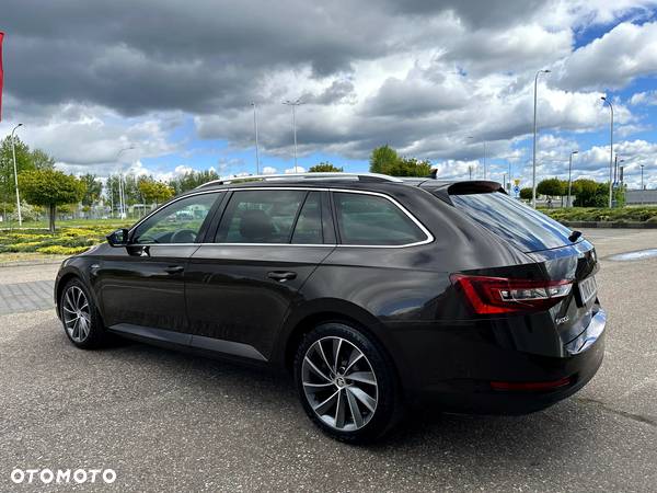 Skoda Superb 2.0 TDI 4x4 DSG L&K - 14