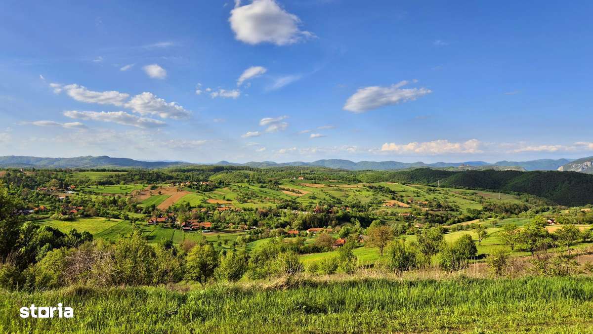 Teren intravilan într-o locație de vis! - Imagine principală: 1/10