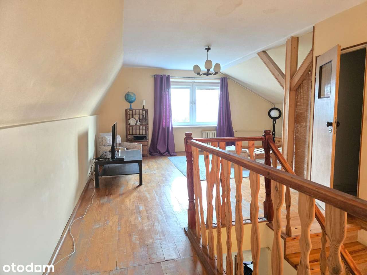 Wolnostojący dom w bardzo dobrej lokalizacji!-13