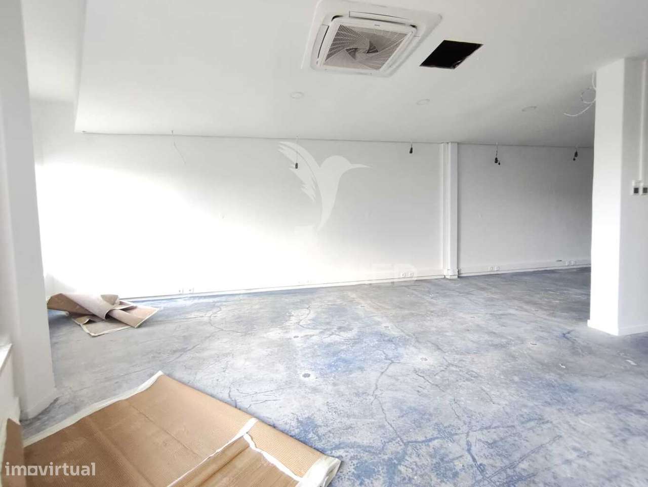 Loja Ampla,Loures. - Grande imagem: 5/18