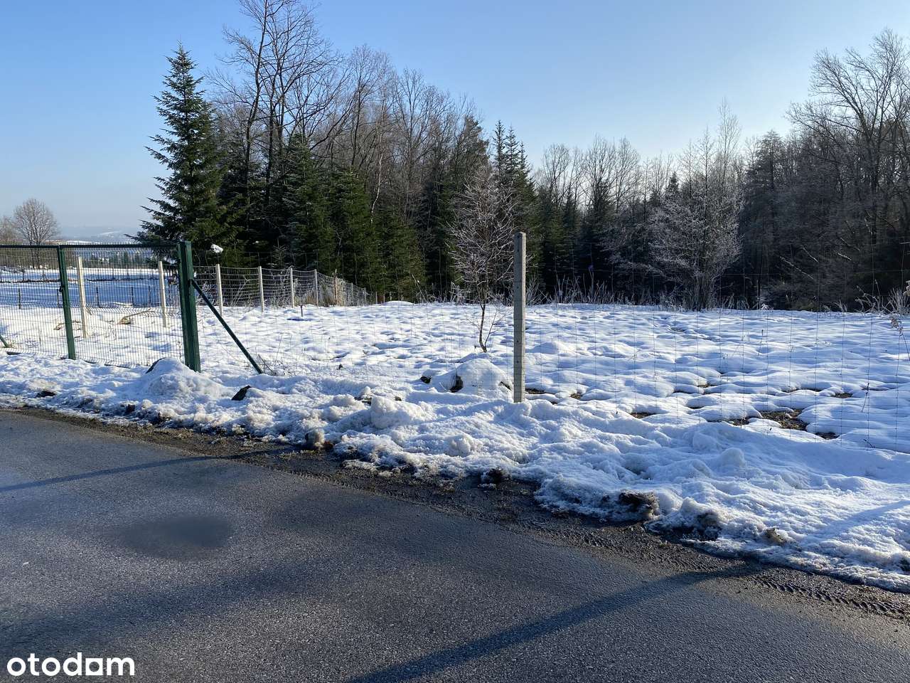 Ogrodzona działka budowlana z mediami i pozwoleniem na budowę-4
