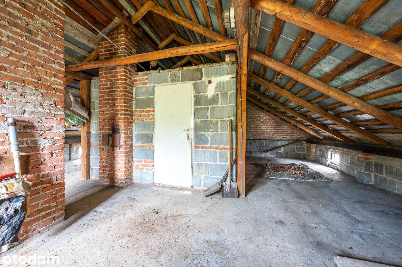 Dom wraz z działką budowlaną na Zalesiu-9