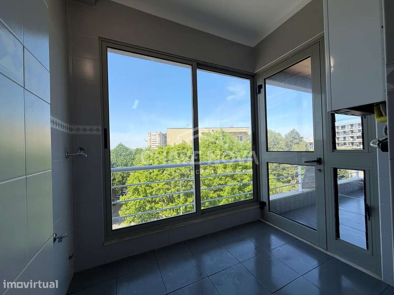 Apartamento T2 em Mafamude | Junto à Nova Linha do Metro Rubi-34