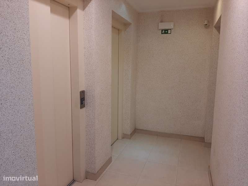 Anúncio Century 21 Portugal - Grande imagem: 2/20