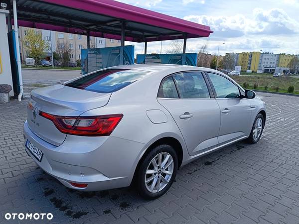 Renault Megane 1.3 TCe FAP Intens EDC - 8