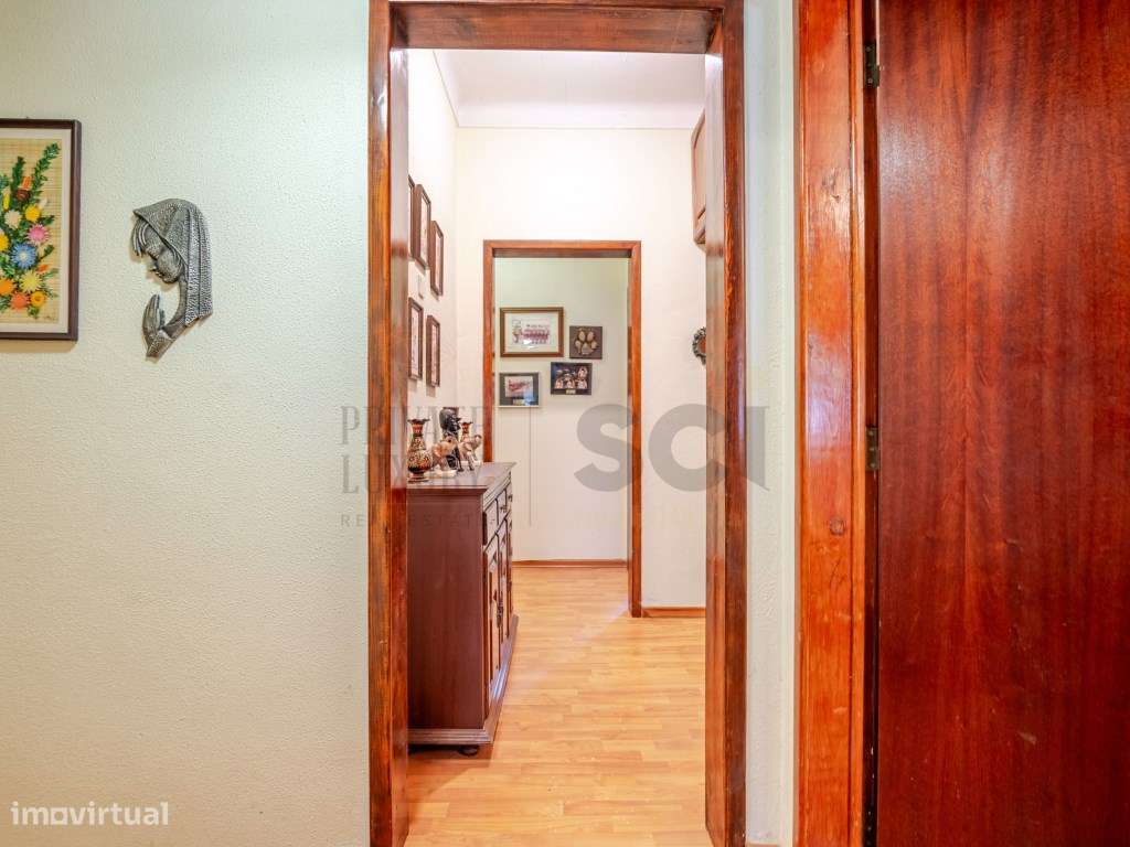 Apartamento T4 no Montijo-13