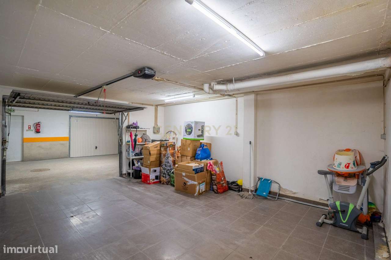 Título : T4 com Garagem Dupla na Cidade Nova – Caldas da Rainha-26