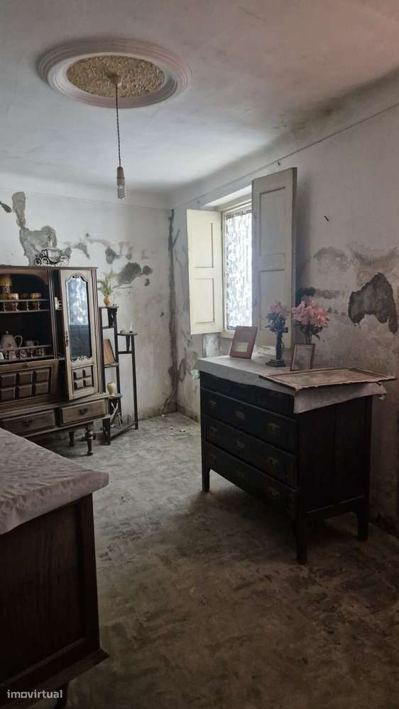 Moradia Térrea para Reconstrução em São Bernardo, Aveiro - Grande imagem: 2/34