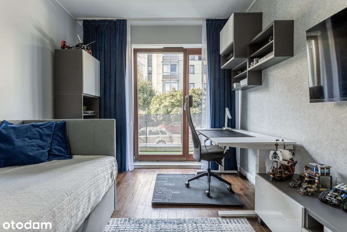 Trzypokojowe mieszkanie z tarasami i ogrodem-11