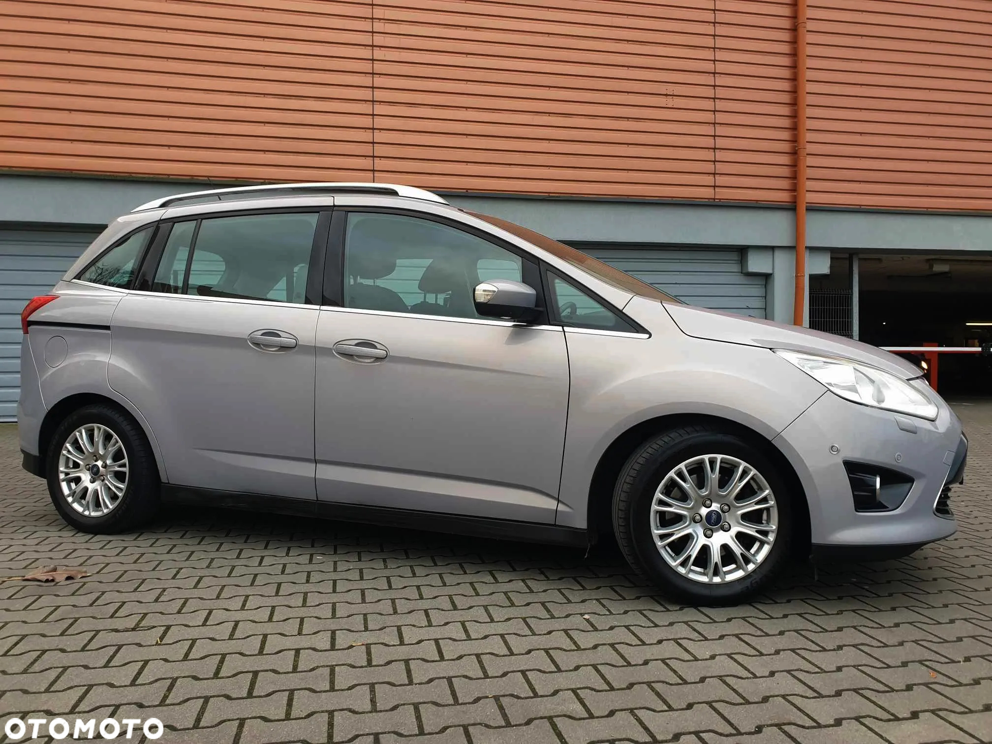 Ford Grand C-MAX 1.6 TDCi Titanium - 16