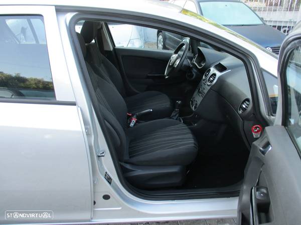 Opel Corsa 1.3 CDTi Enjoy EcoFLEX - 9