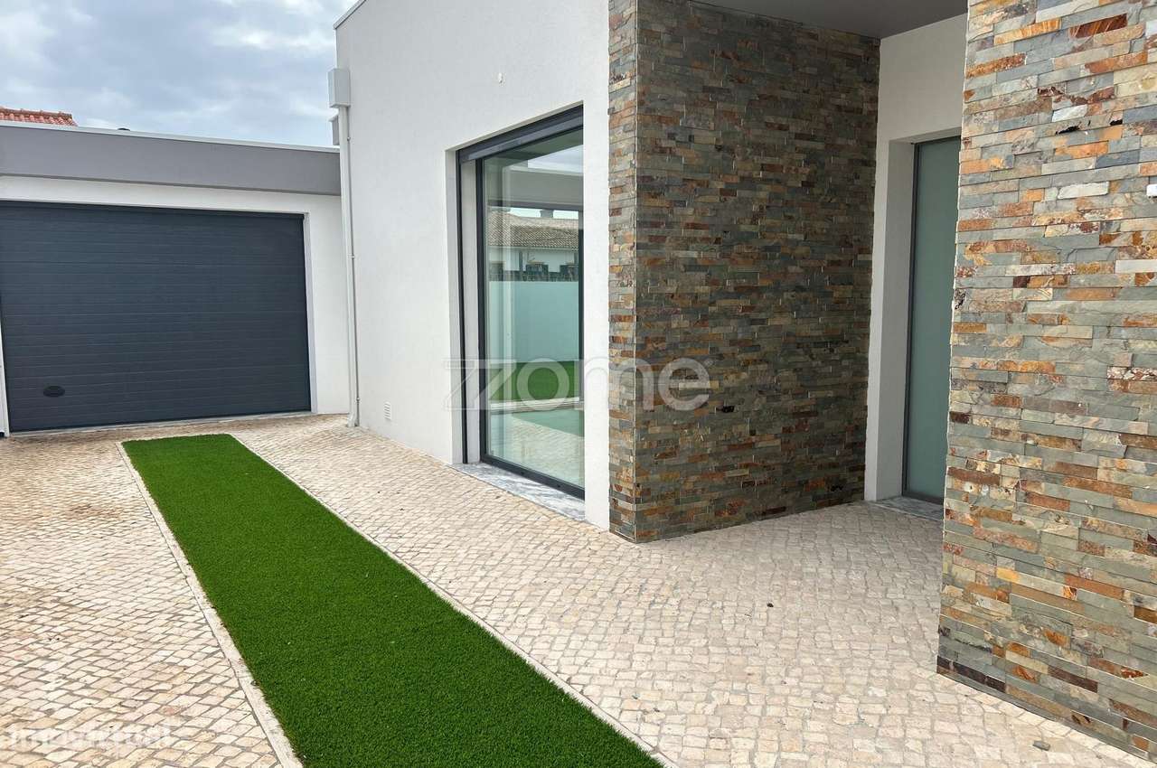 Moradia T4 Térrea em lote de 527m2 - Azeitão-31