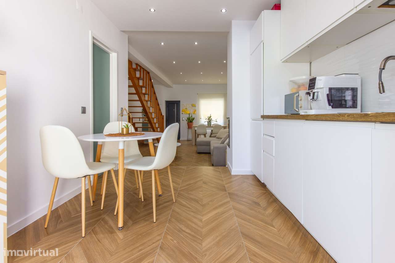 Moradia T2 Renovada com logradouro em Montijo-7