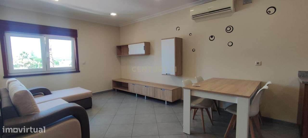 Apartamento T2 com Vista Panorâmica em Valença-13