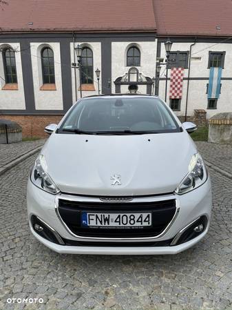 Peugeot 208 1.2 PureTech Allure - 12