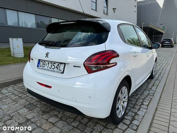 Peugeot 208 1.2 PureTech Active S&S ETG5 - 5