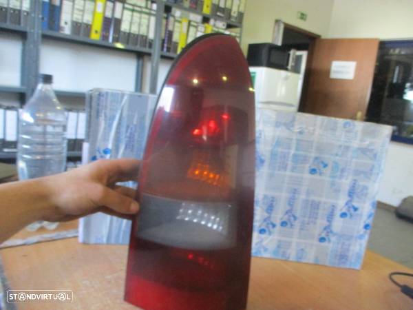 Farol Tras Stop2501 OPEL ASTRA G CARAVAN 2004 1.7DTI 75CV 5P CINZA Drt Swf - 1