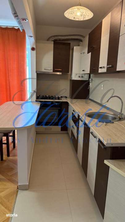 Apartament cu 2 camere, balcon inchis si parcare in Floresti zona Stej - Imagine principală: 2/15