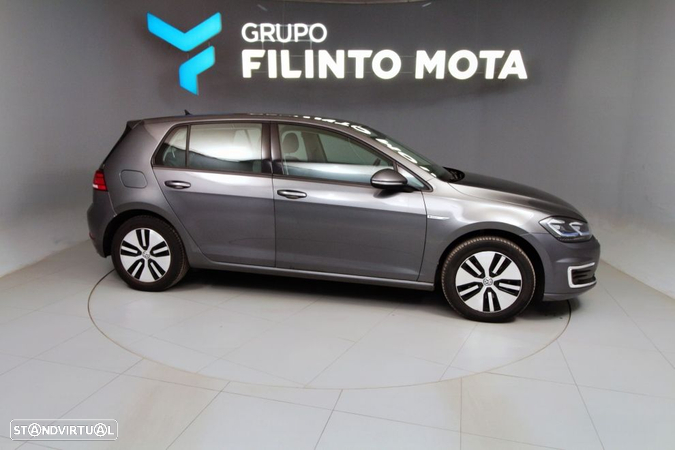 VW e-Golf - 9