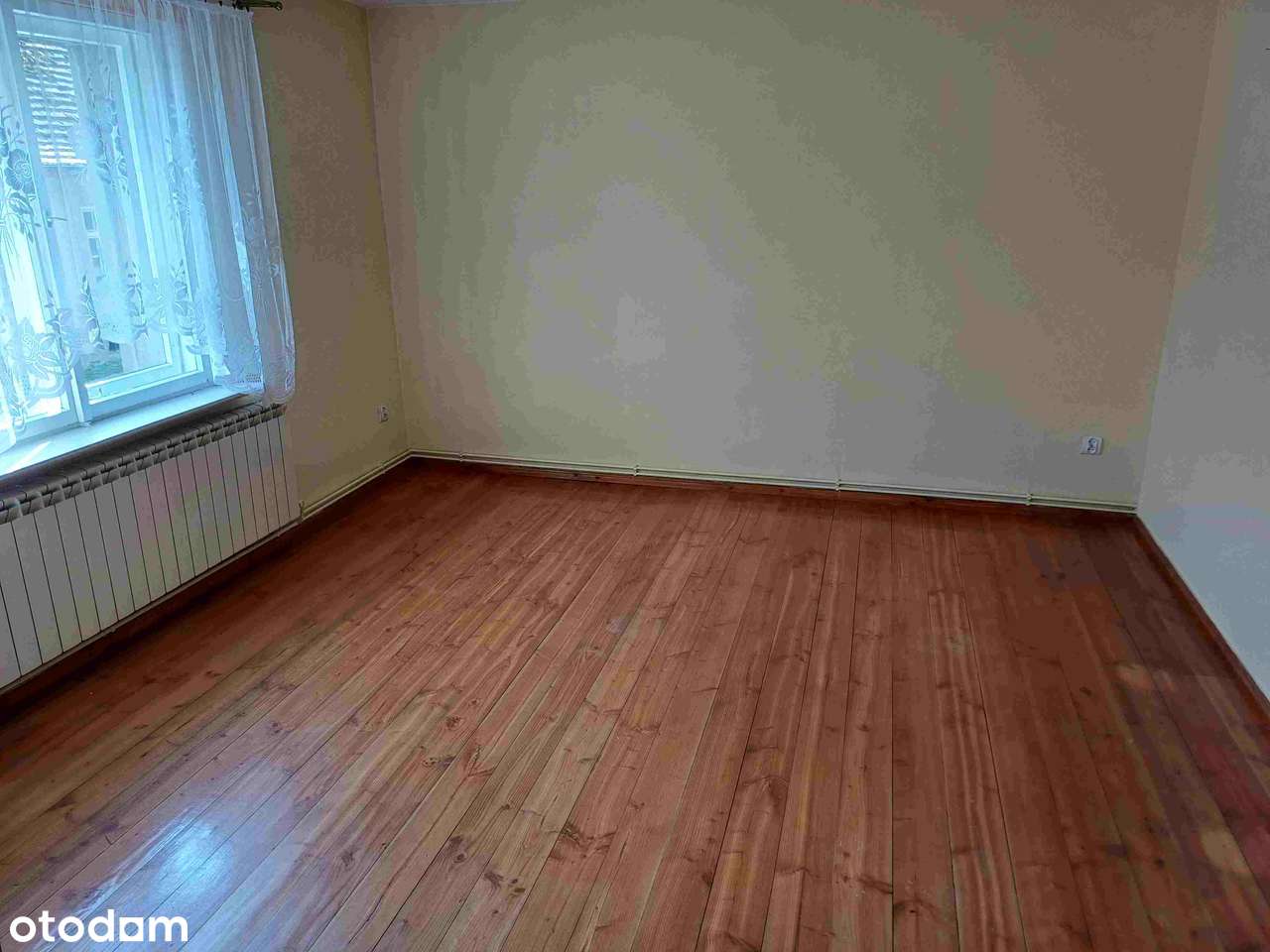 ATRAKCYJNA CENA - na sprzedaż duży dom wolnostojący 265 m2-8