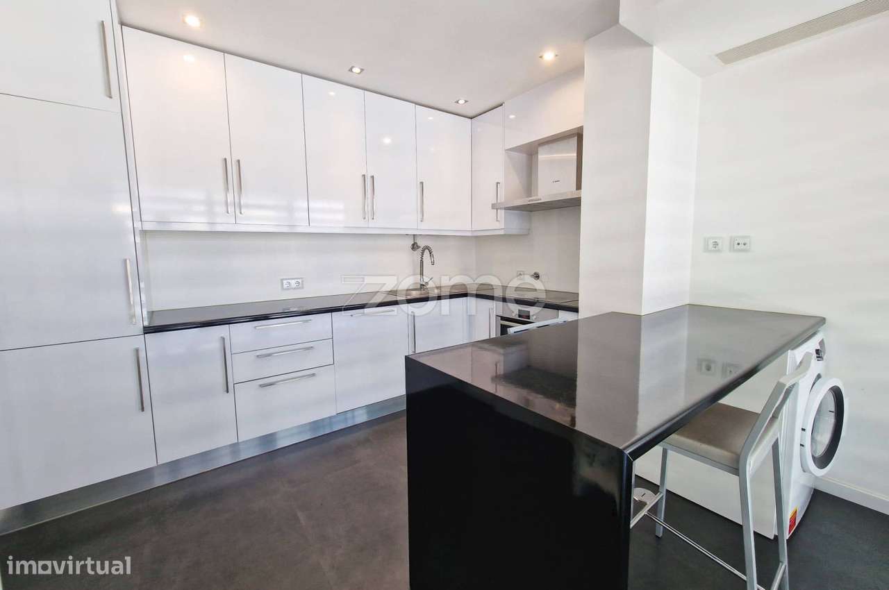 Apartamento T3 Duplex || Edifício Plaza || Leiria - Grande imagem: 3/25