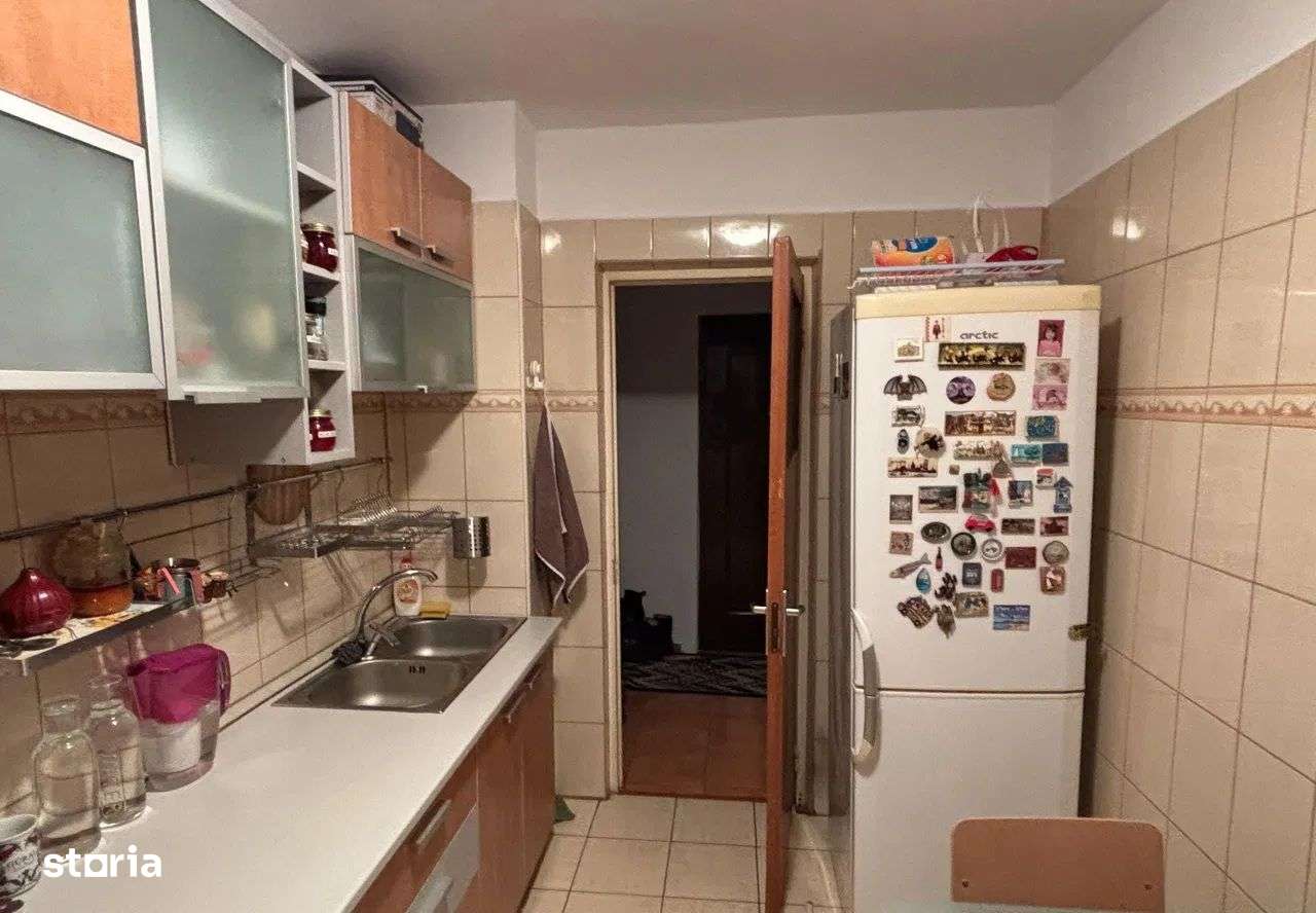 APARTAMENT 2 CAMERE DECOMANDAT BLOC 1980 METROU GORJULUI-6